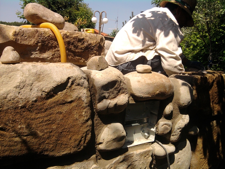 Diseño de estanque con cascada