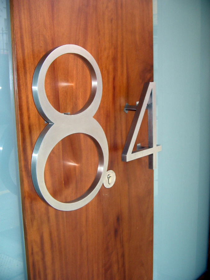 Diseño pomos puerta principal