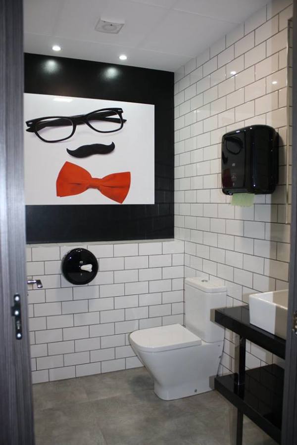 DISEÑO WC CABALLEROS CENTRO DE PELUQUERÍA Y ESTÉTICA