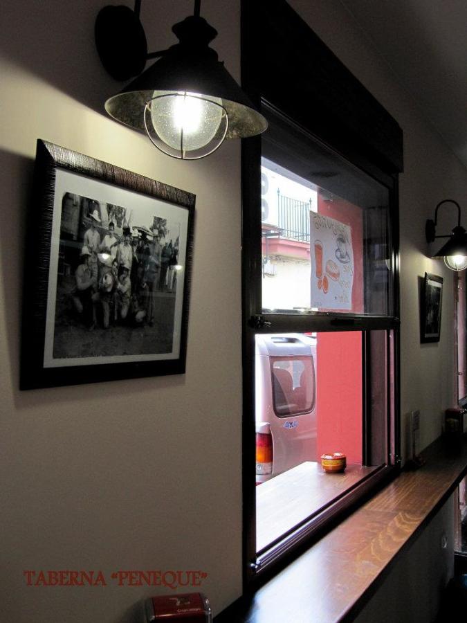 Diseño y construcción de reforma de bar con cocina