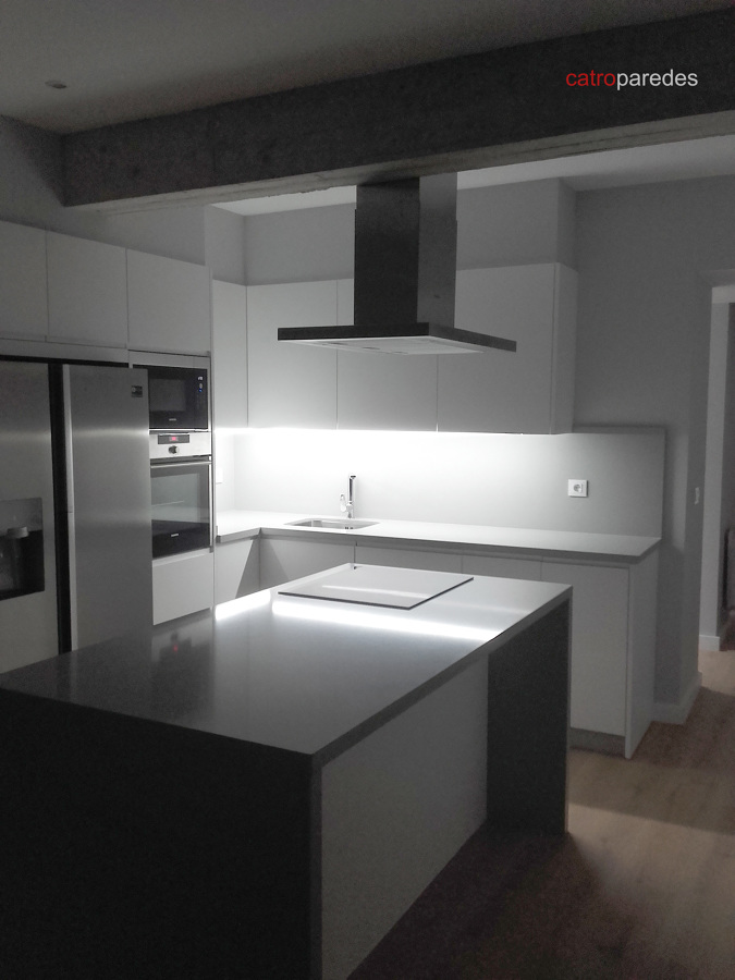 DISEÑO Y EJECUCIÓN COCINA JUAN FLOREZ, CORUÑA