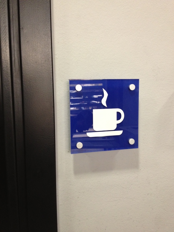 DISEÑOS EXCLUSIVOS DE SEÑALÉTICA