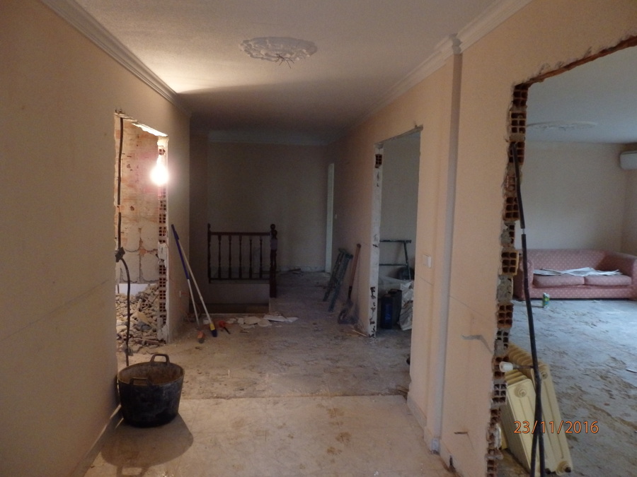 Distribuidor. Planta baja.