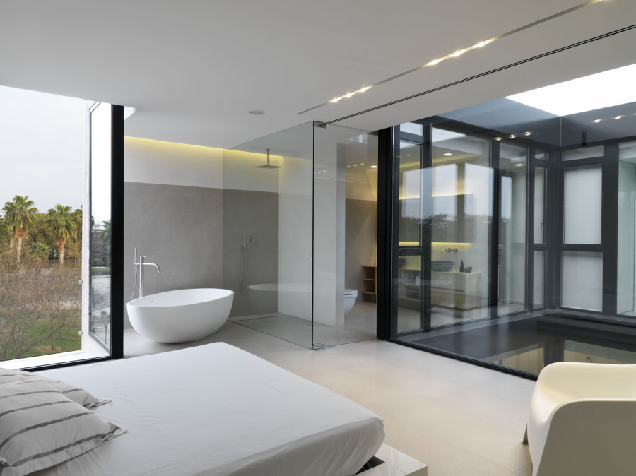 Dormitorio con baño