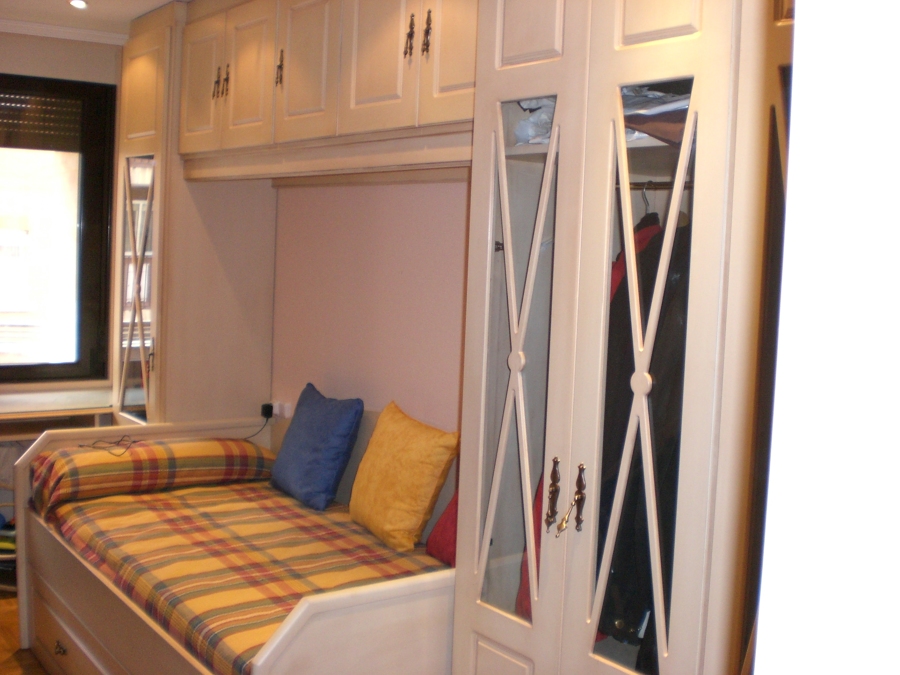 Dormitorio diseño personalizado Lacado.