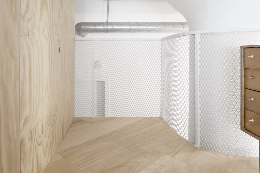 Dormitorio en altillo de madera