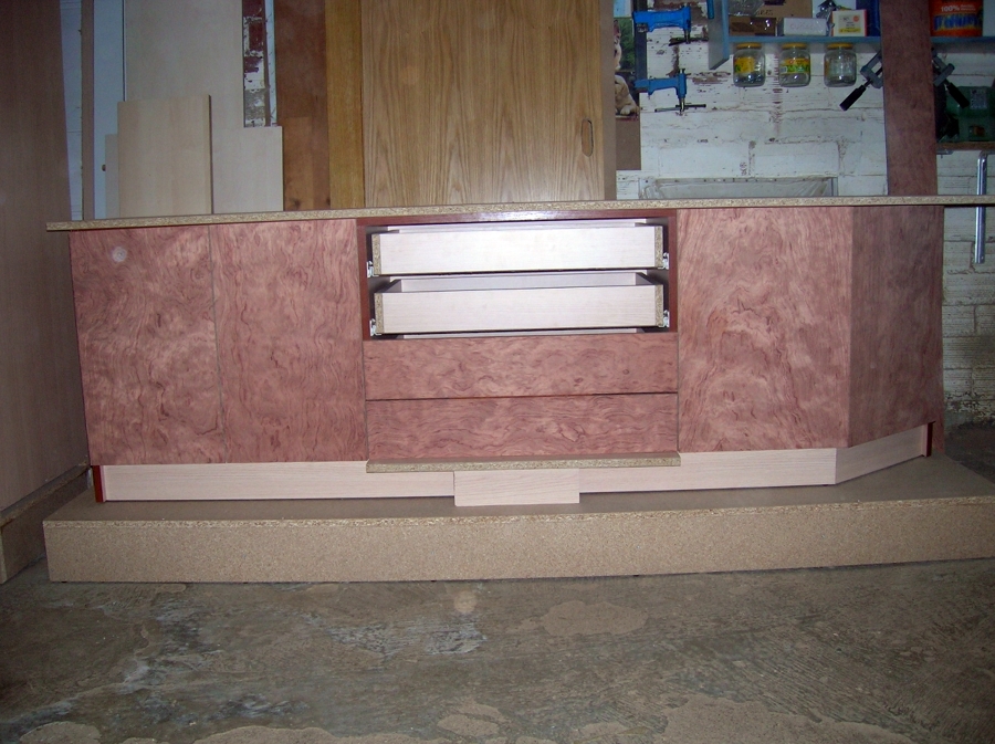 DORMITORIO MADERA DE BUBINGA