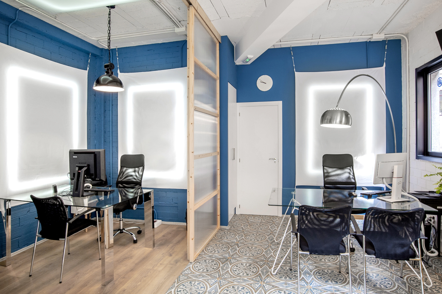 DOS PUESTOS DE TRABAJO