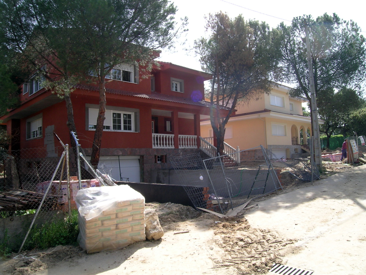 DOS VIVIENDAS UNIFAMILIARES EN BOADILLA