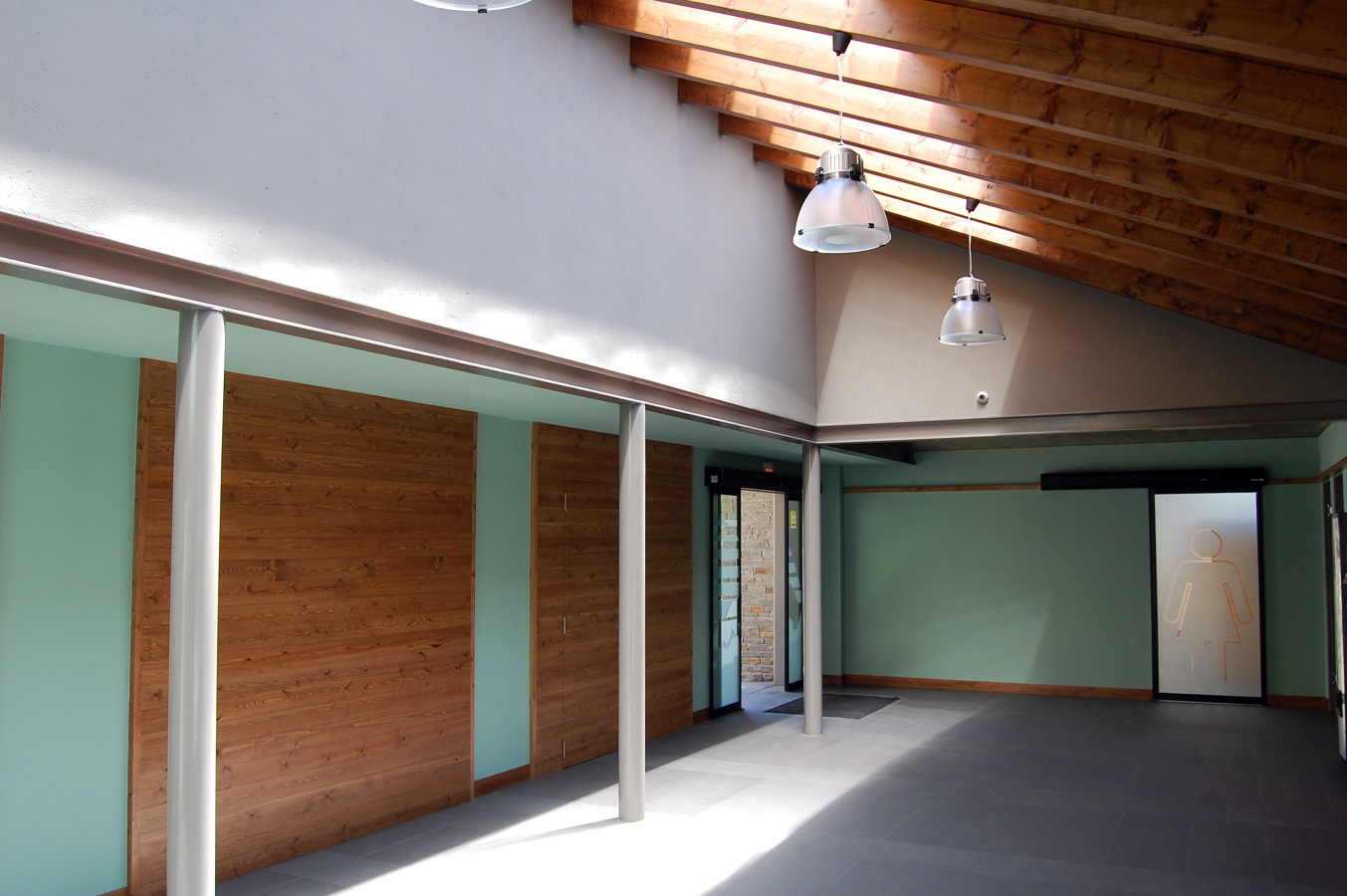 EDIFICI DE SERVEIS CAMPING. CERDANYA. GIRONA