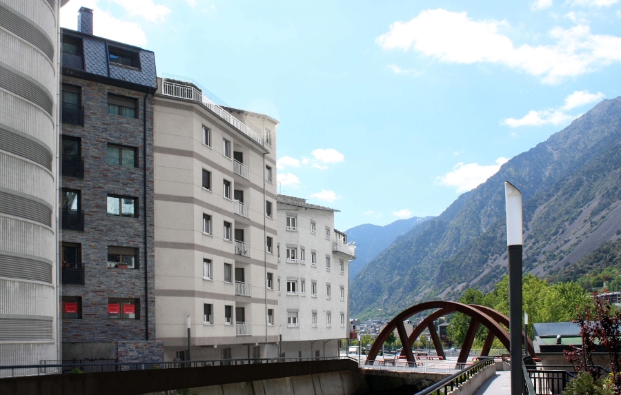 EDIFICI PLURIFAMILIAR A ESCALDES