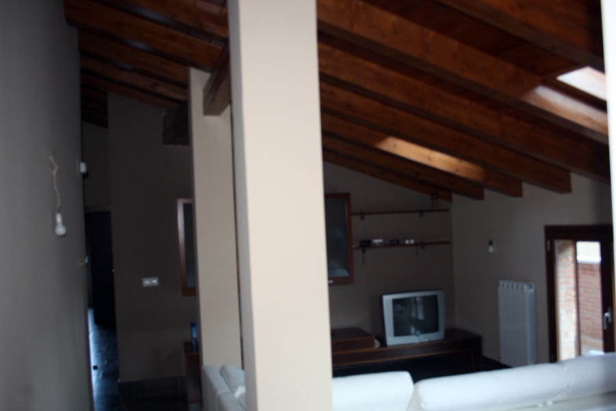 EDIFICIO VIVIENDAS EN FALCES