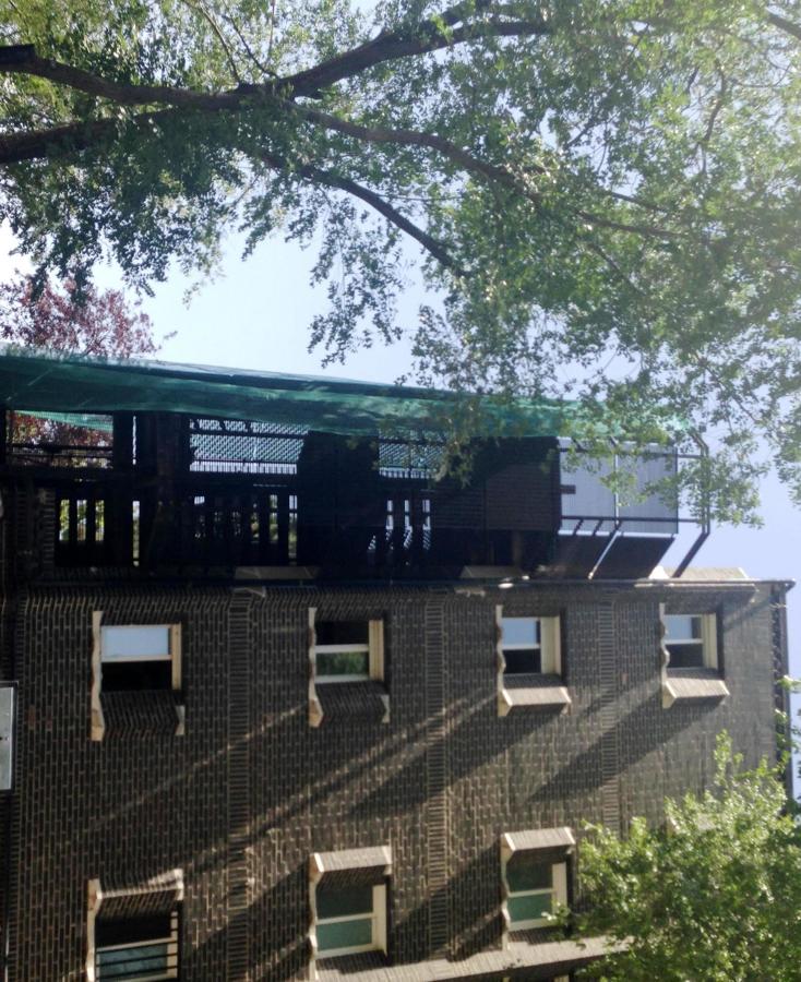 EJECUCIÓN DE  PINTURAS EN LAS OBRAS DEL COLEGIO MAYOR DE LA FUNDACIÓN SEPI EN MADRID