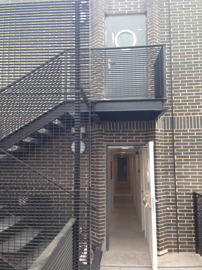 EJECUCIÓN DE  PINTURAS EN LAS OBRAS DEL COLEGIO MAYOR DE LA FUNDACIÓN SEPI EN MADRID