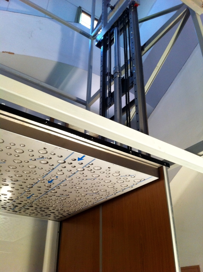 ELEVADOR DOMÉSTICO 03