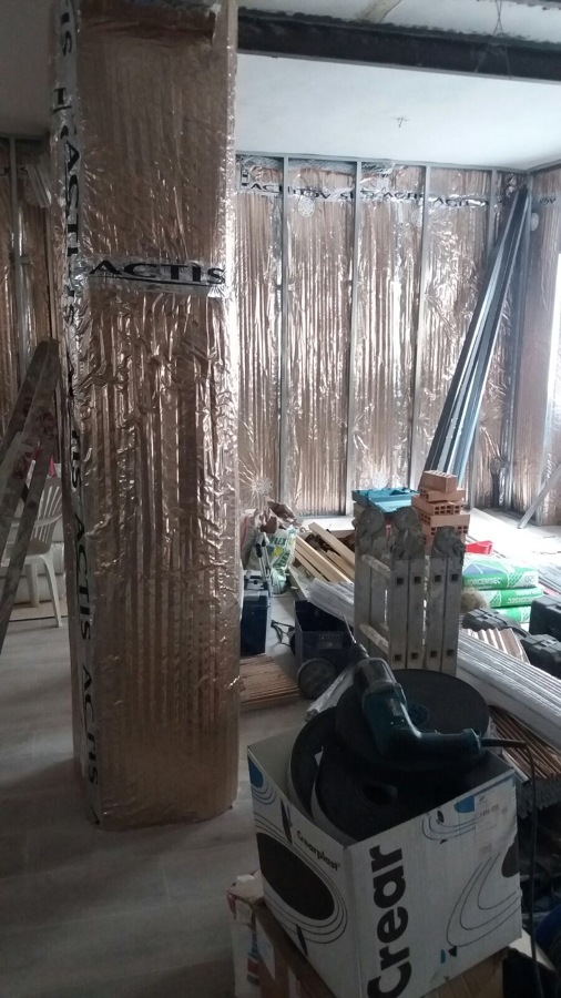 Empezamos con la envolvente.