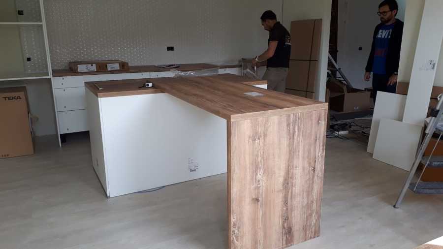 Empieza el montaje de los muebles