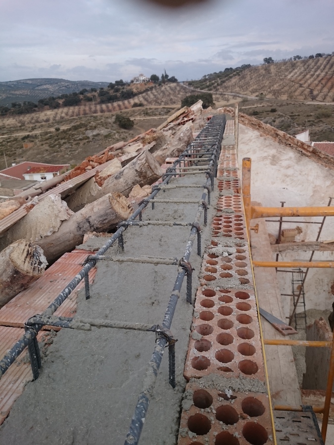 encadenado de hormigon de 20 cm