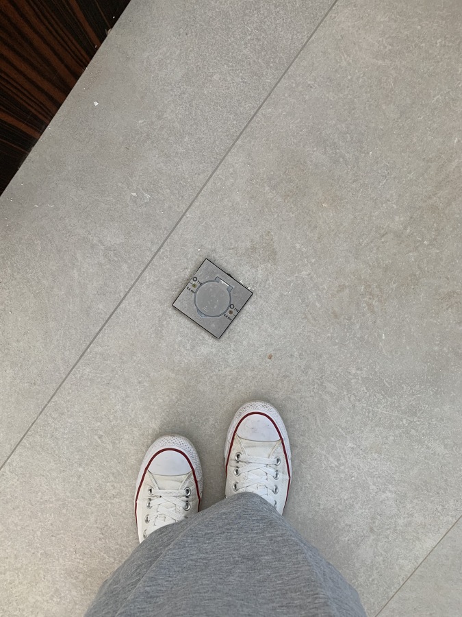 Enchufes empotrados en el suelo