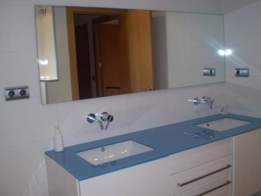 Encimera de cristal azul