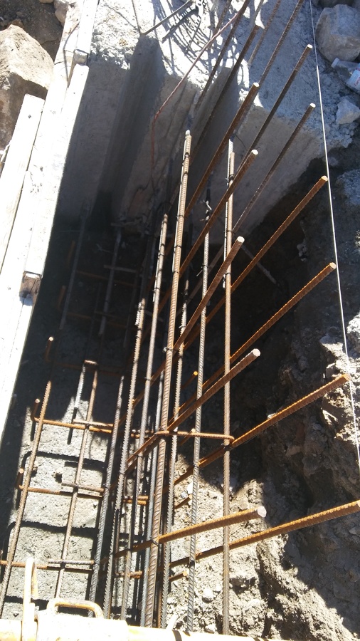 Encofrado de cimentación y muro