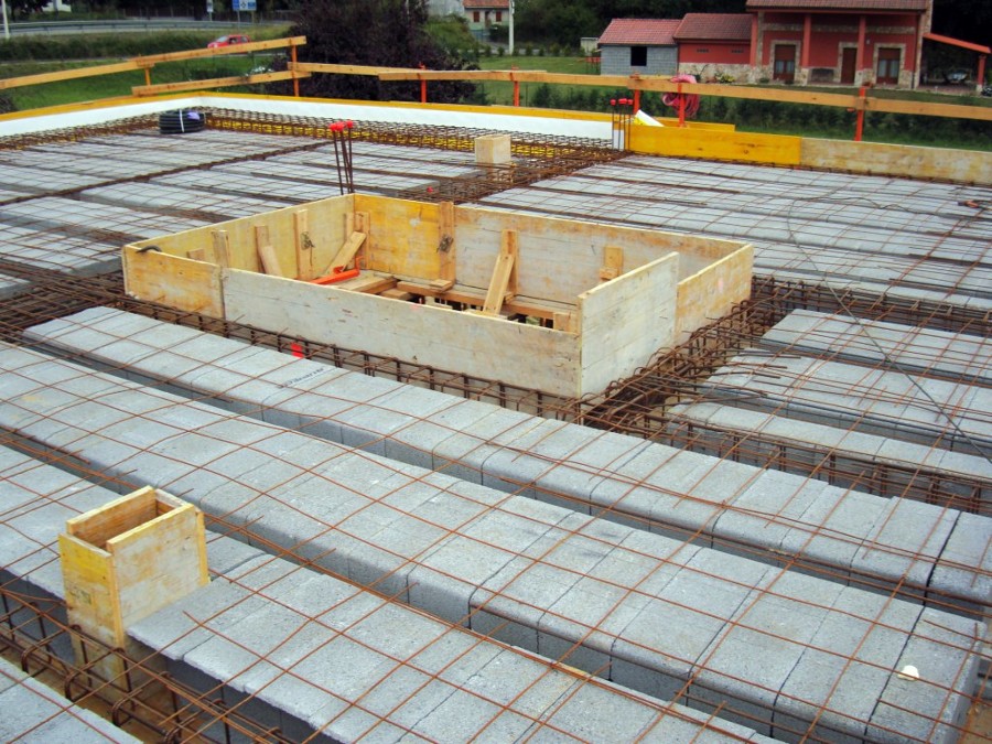 ENCOFRADO HUECO ESCALERA