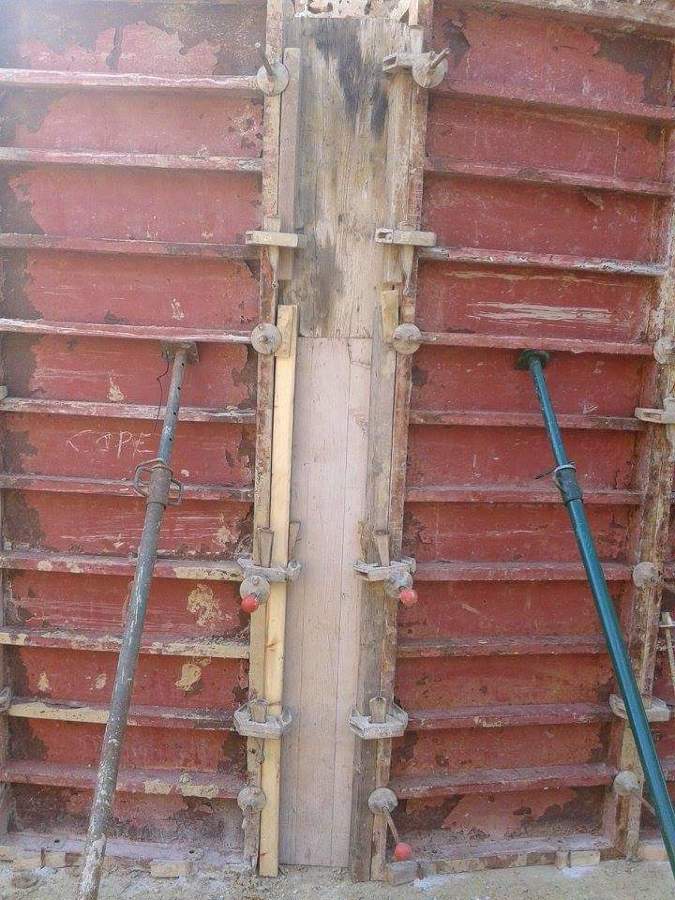 ENCOFRADO MURO CONTENCIÓN