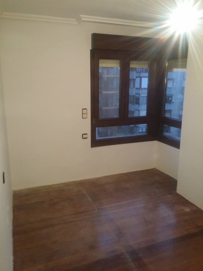 Enlucido de paredes/techos y pintado