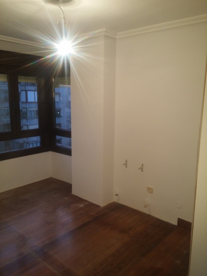 Enlucido de paredes/techos y pintado