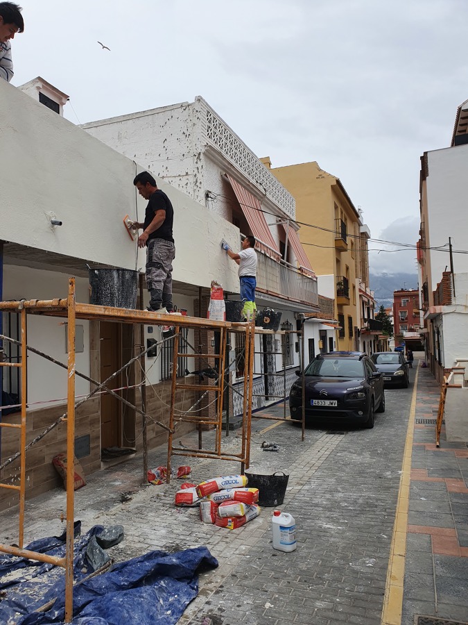 enluciendo el volado