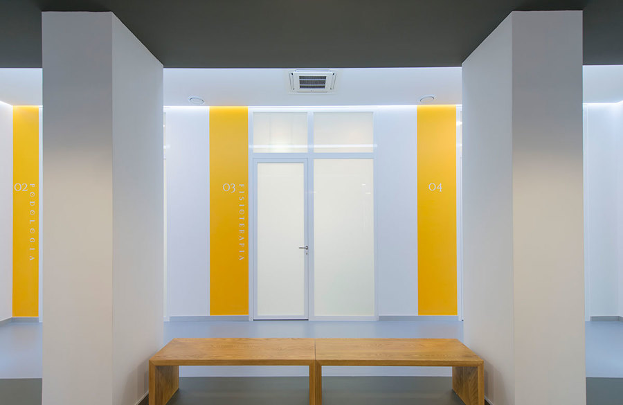 Entrada a las salas y zona de espera