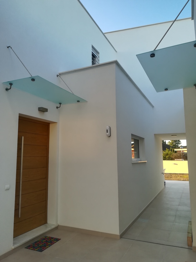 Entrada a las viviendas