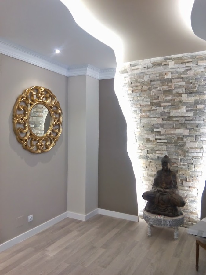 ENTRADA DE PLADUR Y PIEDRA