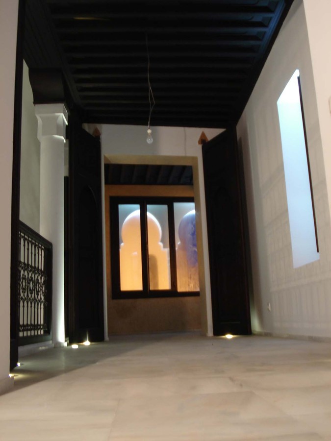 Entrada, habitación principal.