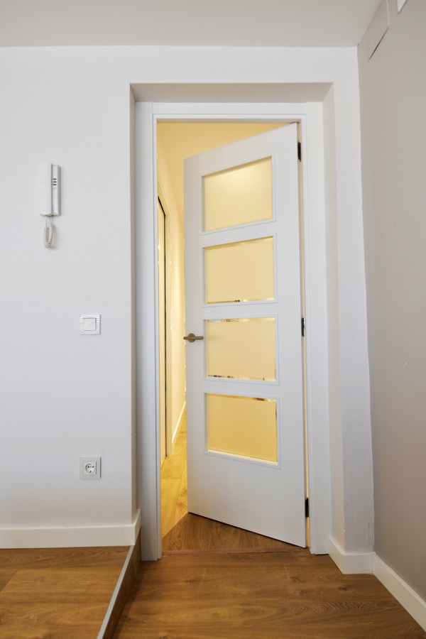 Entrada principal al piso