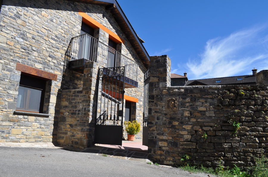 Entrada urbanización