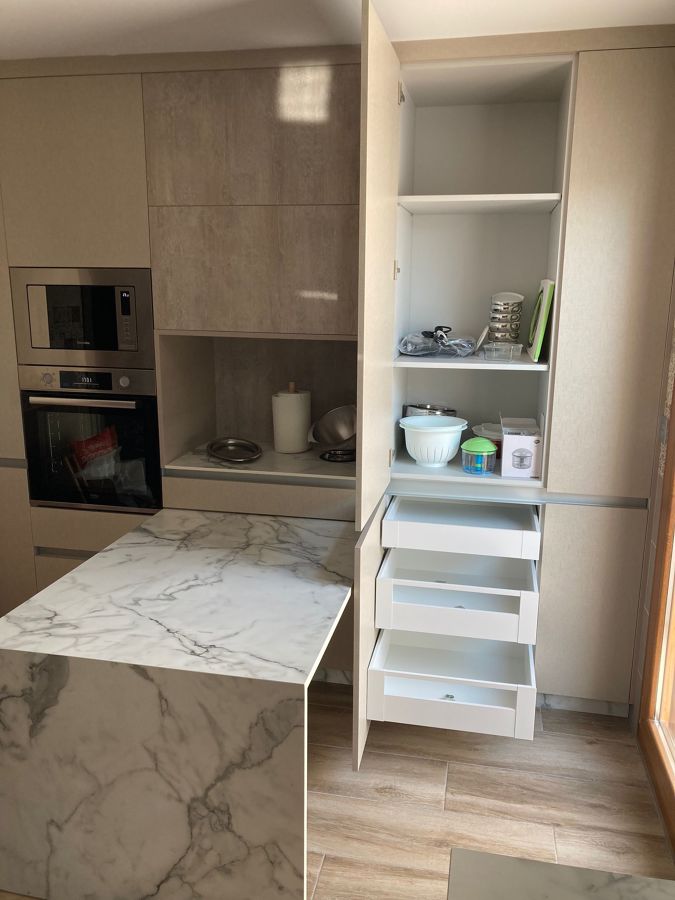 EQUIPAMIENTO INTERIOR