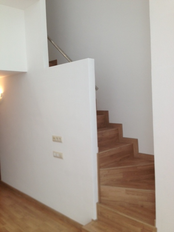 ESCALERA ANTES C/ DIPUTACION