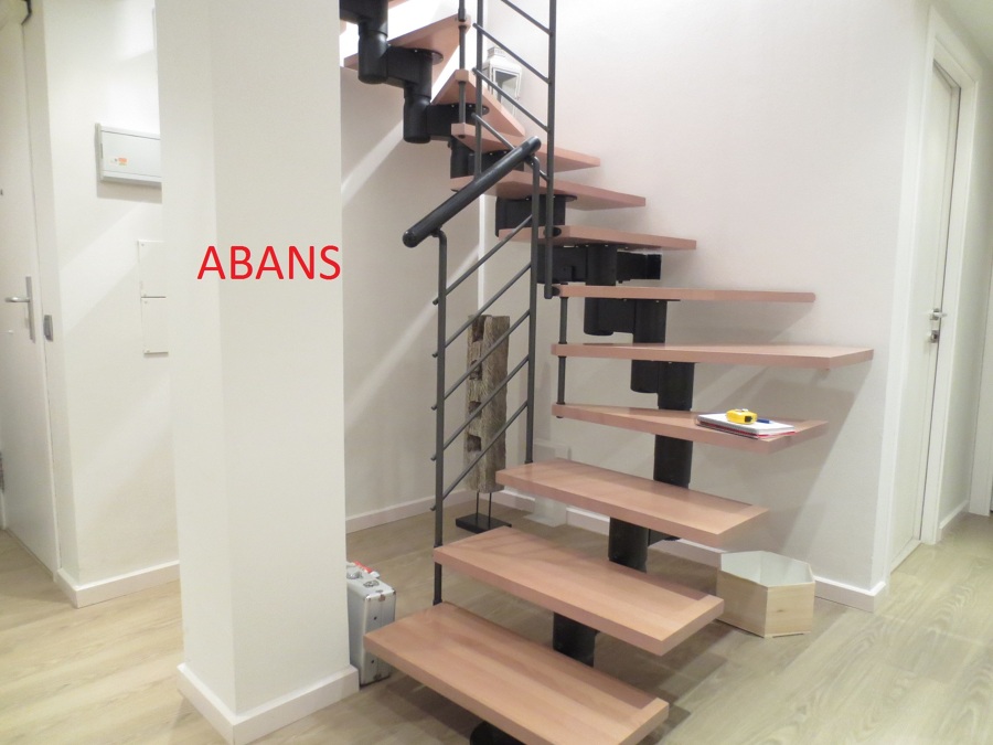 Escalera antes de la intervención