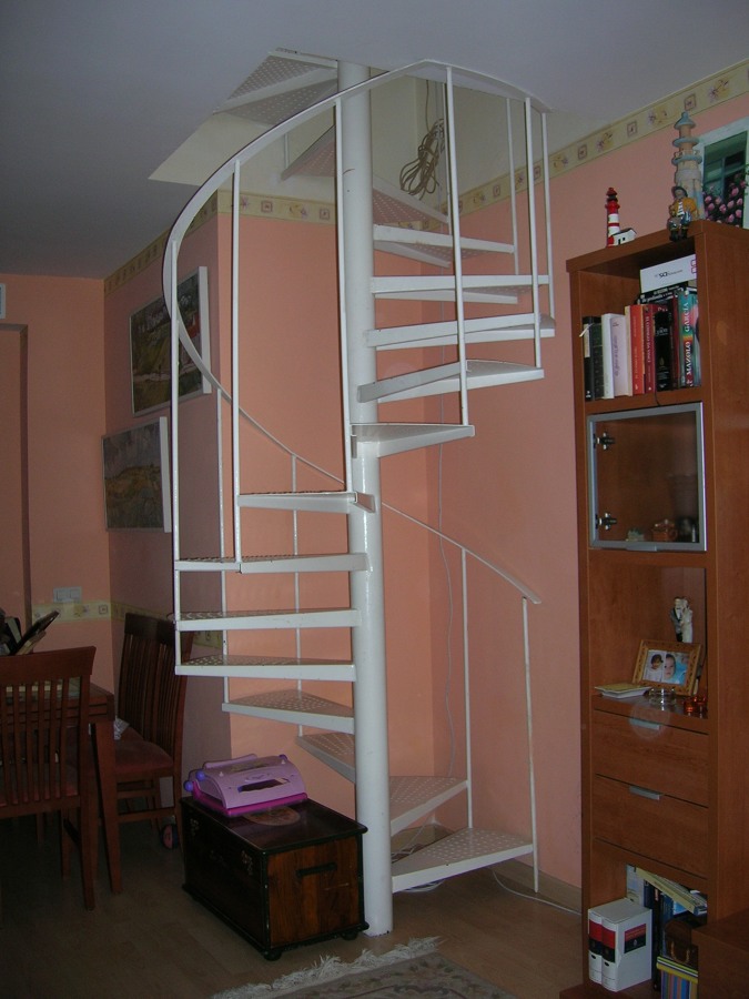 Escalera antes de la reforma