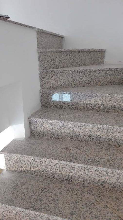 Escalera antes del forrado