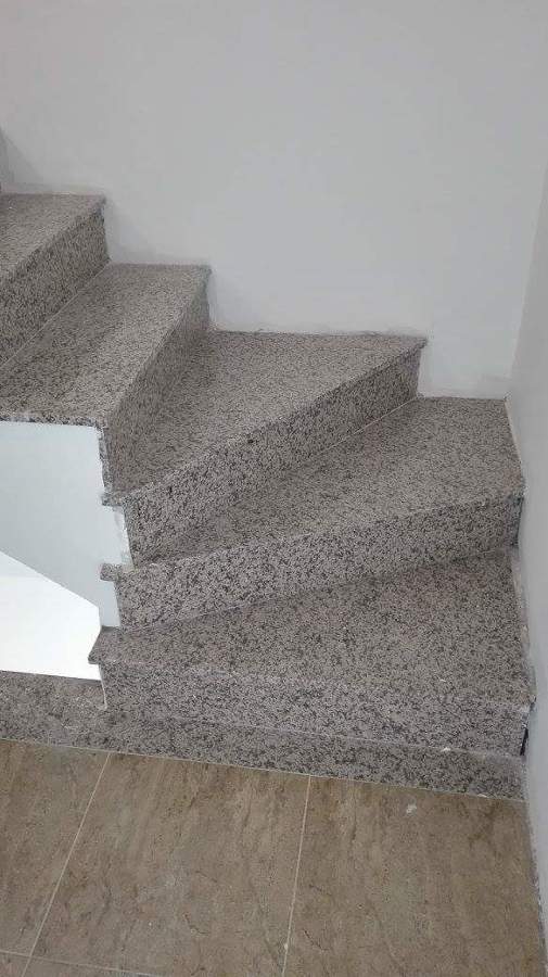 Escalera antes del forrado