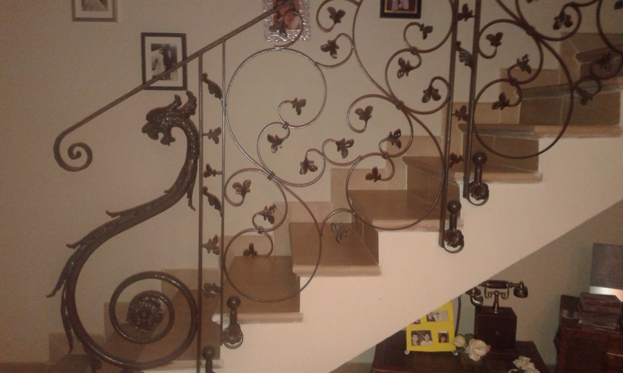 Escalera casa particular