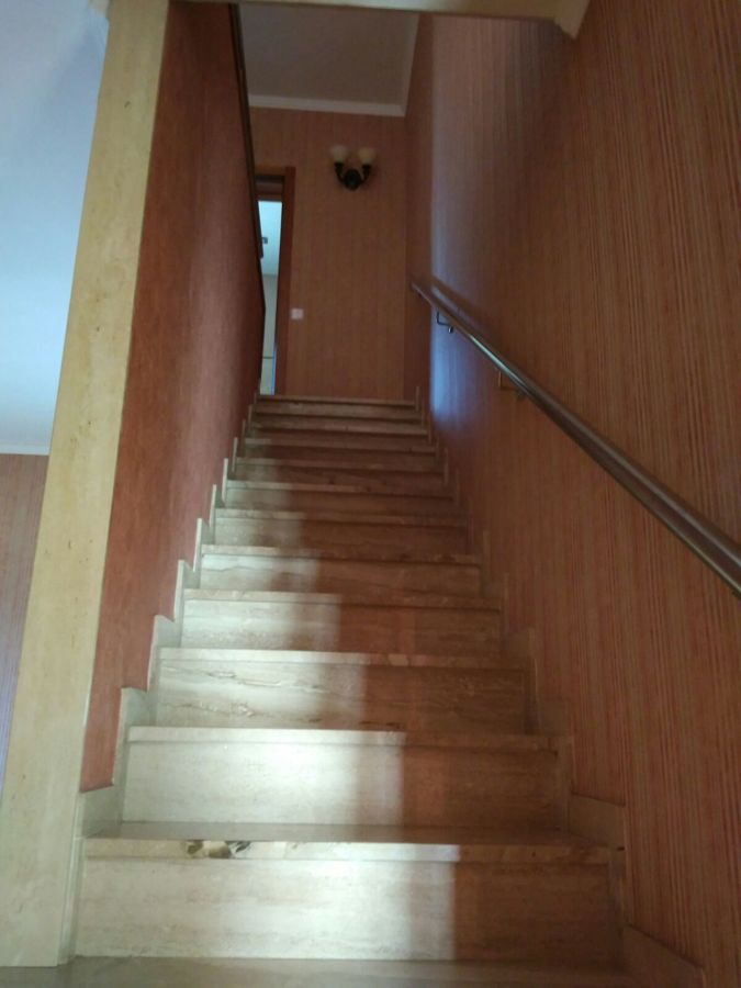 Escalera con papel
