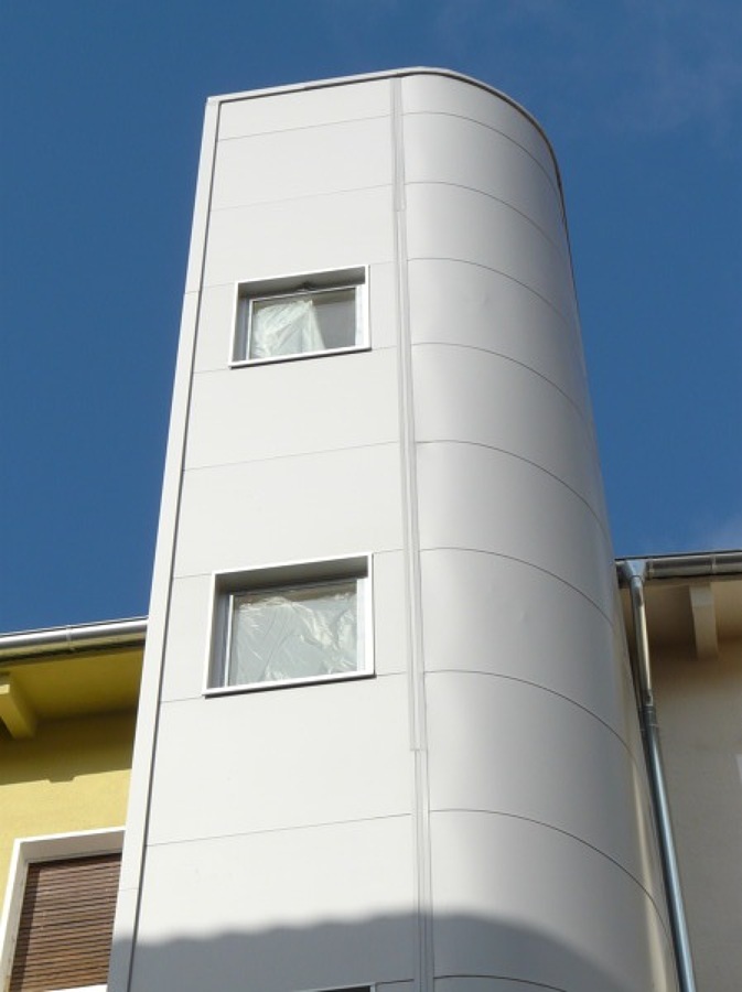 Escalera curva exterior 