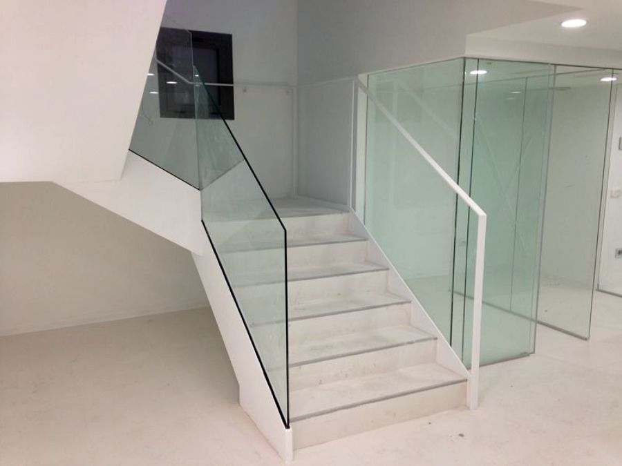 Escalera de Acceso a 1ª planta