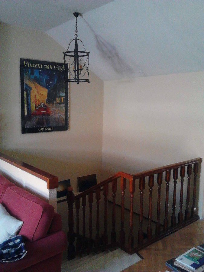 Escalera de acceso original