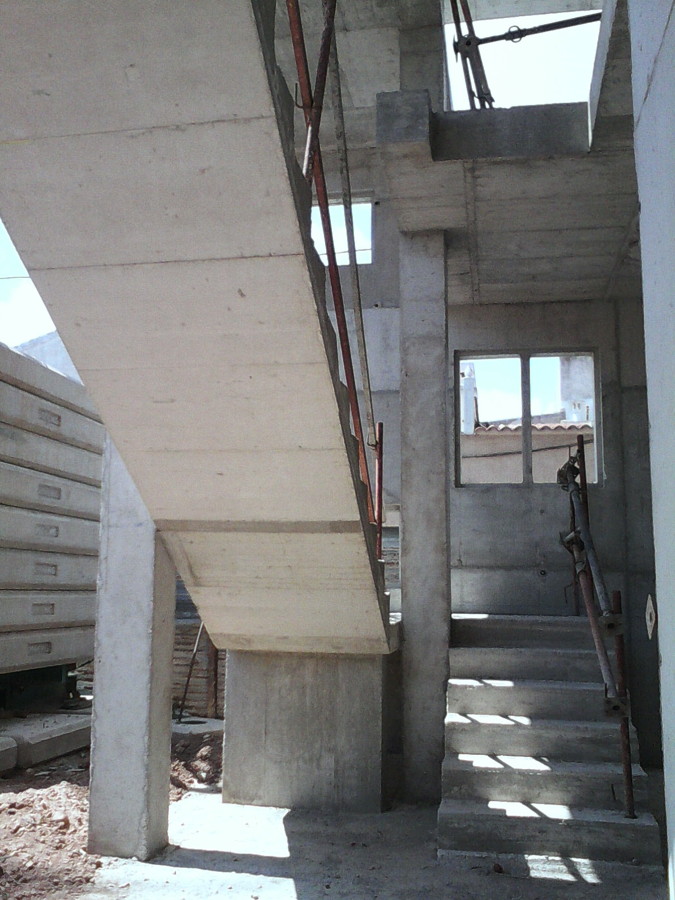 Escalera de hormigon