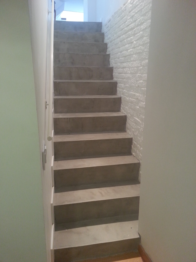 Escalera de Microcemento