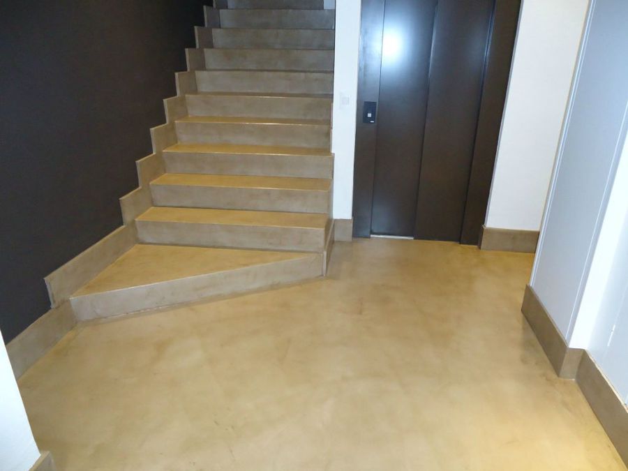 Escalera de microcemento